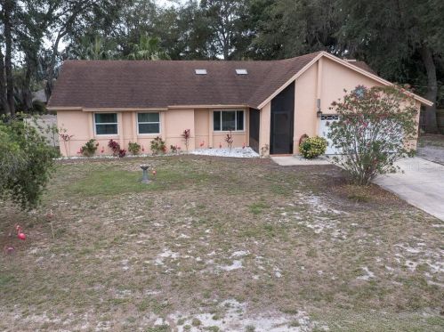 1039 Harbor Dr, Deltona, FL 32725-9039