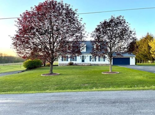 174 Cedar Ln, Friedens, PA 15541-7318