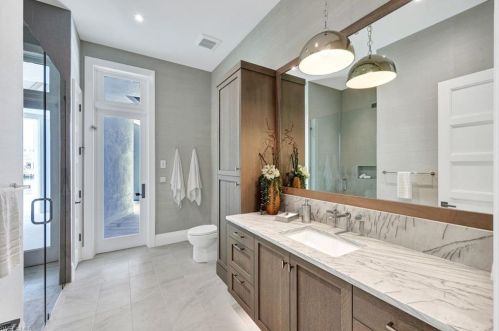 3401 Crayton Rd, Naples FL 34103-3515 exterior