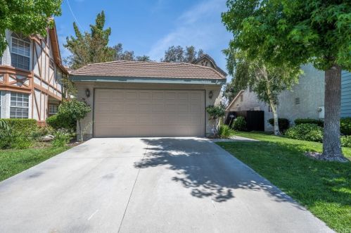 19755 Elizabeth Way, Santa Clarita, CA 91351-4831