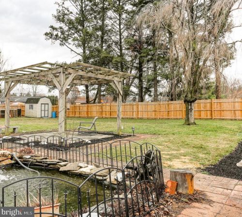 6328 Chesterfield Ln, Navy Sup Dpt PA  17050-2820 exterior