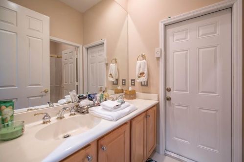 19241 30th St, Hollywood FL 33027-5303 exterior