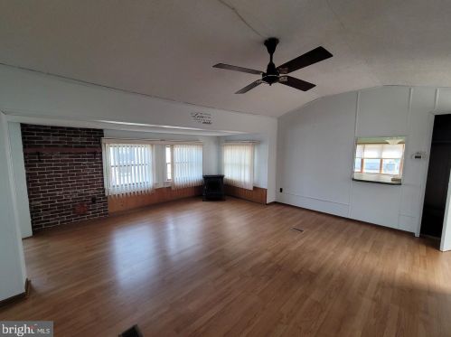 36945 Mallard Dr, Selbyville, DE 19975-3223