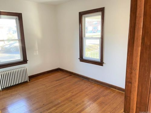 190 Babbitt Rd, Bedford Hills NY  10507-2068 exterior