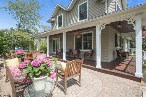 111 Hillside Ave, Chatham Township, NJ 07928-2803