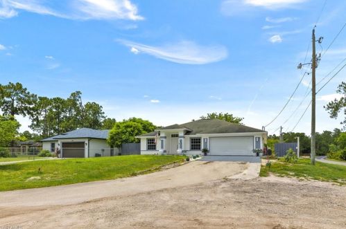 3845 27th Ave, Naples FL  34117-7131 exterior