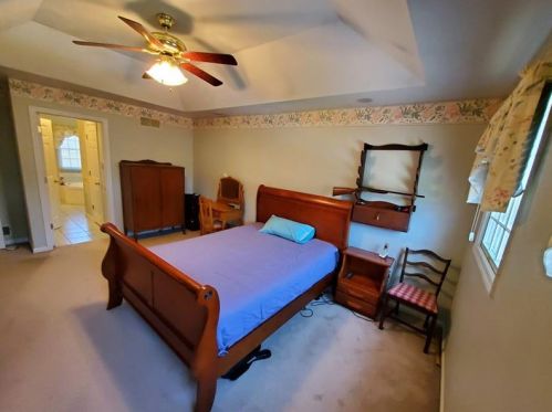 301 Shenandoah Dr, Latrobe PA  15650-2596 exterior