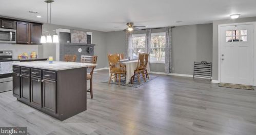 605 Spring Garden St, Carlisle PA  17013-9264 exterior