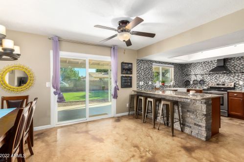 3433 Emelita Ave, Mesa AZ 85208-5617 exterior