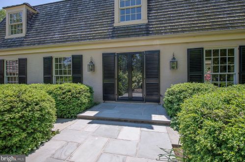237 Atlee Rd, Wayne, PA 19087-3835