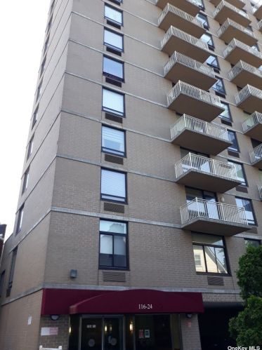 11624 Grosvenor Ln, Jamaica, NY 11418-3450