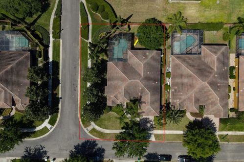 7402 Pointe Venezia Dr, Orlando FL  32836-3750 exterior