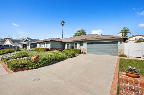 2642 La Gran Via, Carlsbad, CA 92009-8109