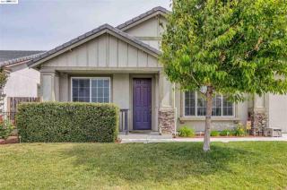 1917 Canyon Oaks Cir, West Pittsburg CA  94565-6474 exterior