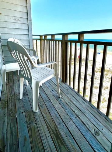 1804 Gulf Bch Dr, Saint George Island FL  32328-2827 exterior