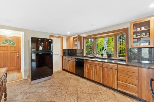 60 Cow Pen Hill Rd, Deep River CT  06419-1306 exterior