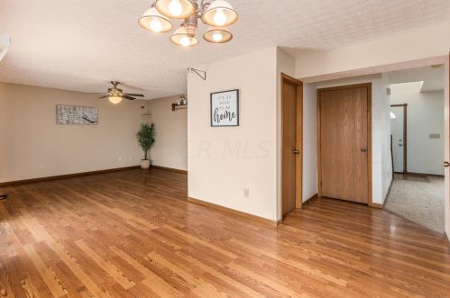 1616 Milington Way, Marysville OH  43040-9313 exterior