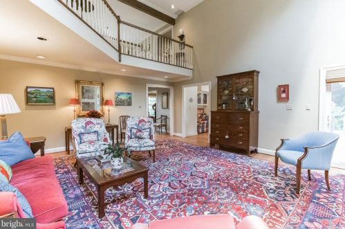 131 Knoxlyn Farm Dr, Kennett Sq PA  19348-2700 exterior