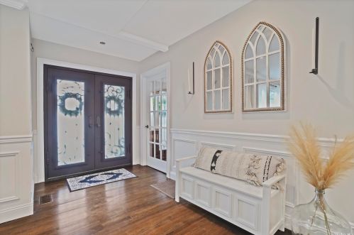 3520 Roger Dr, North Wantagh, NY 11793-2627
