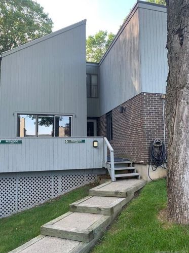 6 Redwood Ln, Ridgefield, CT 06877-3344