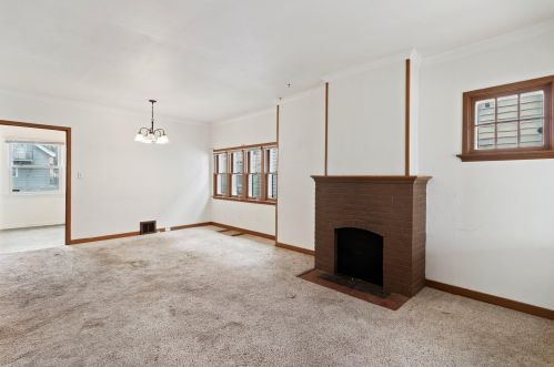 2208 55, Milwaukee WI 53216-3113 exterior