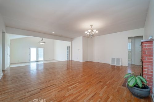 2128 Marine Ave, Gardena CA  90249-3819 exterior