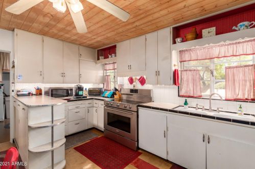 9314 87th Ave, Peoria AZ 85381-3600 exterior