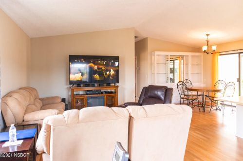 3220 Ridge View Dr, Santa Maria, CA 93455-6313