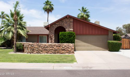 3229 Desoto St, Chandler, AZ 85224-1016