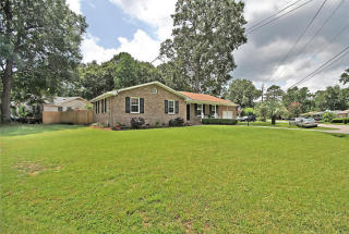 2059 Vestry Dr, Charleston SC  29414-6002 exterior
