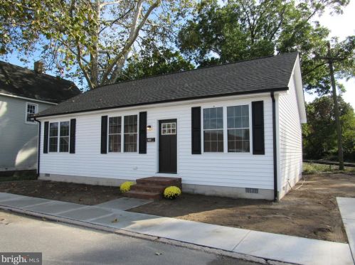 204 Mechanic St, Laurel, DE 19956-1007