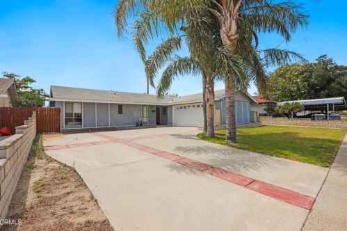 2211 Isabella St, Oxnard CA  93036-2621 exterior