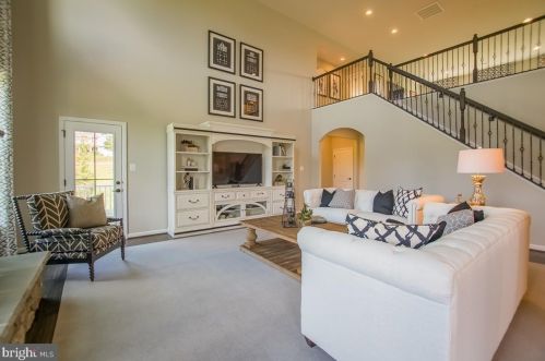 29 Winifred Dr, Hanover PA  17331 exterior