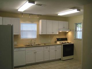 6618 Roos Rd, Houston TX  77074-6330 exterior