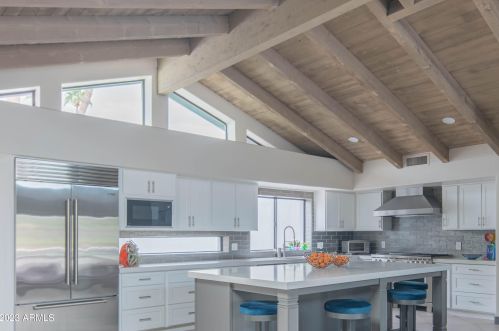 11416 Blackheath Rd, Scottsdale, AZ 85254-4821
