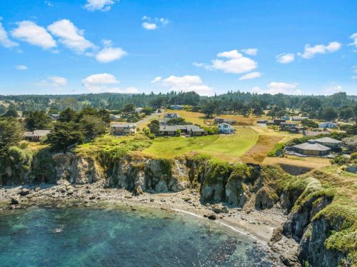 45465 Caspar Dr, Mendocino CA  95460-9727 exterior