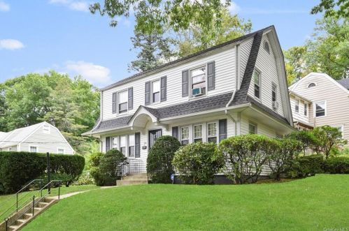 80 Primrose St, White Plains NY  10606-1631 exterior