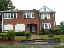 3 Annapolis Rd, Newton, MA 02465-1202