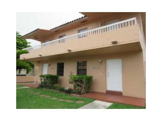 4641 6th St, Miami, FL 33126-5367