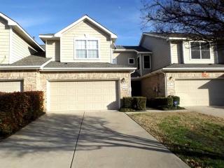 9928 Castlewood Dr, Plano TX  75025-5263 exterior