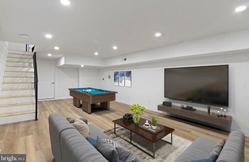 310 Mckean St, Philadelphia PA  19148-2630 exterior