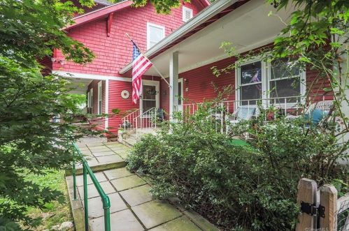 14 Pine Hill Ter, Stamford, CT 06903-4929