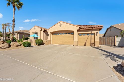 22139 80th Dr, Peoria, AZ 85383-2178