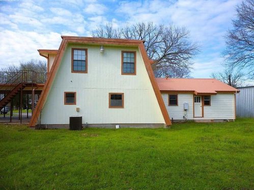 114 Hollaway Ave, Halsted TX  78945-5038 exterior