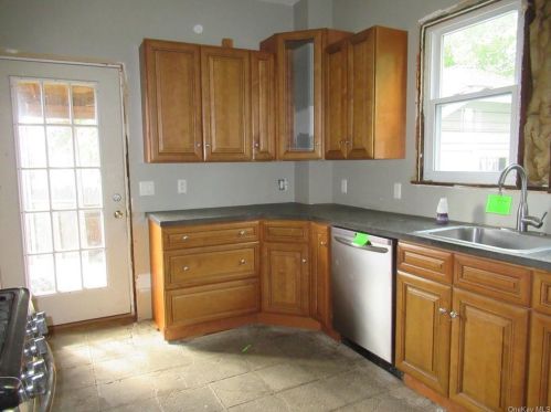 11 Schneider Ave, Highland Falls NY  10928-1409 exterior