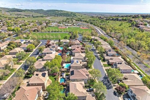 1627 Daunting Dr, Folsom CA  95762-7659 exterior