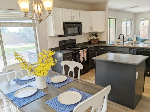 1759 Leslie Ave, San Tan Valley, AZ 85140-4076