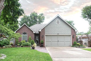 4107 Madison Pl, Tulsa, OK 74105-7602