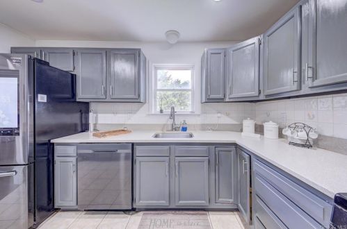 29 Muntz Ln, Garnerville NY  10923-1651 exterior