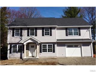 95 Crystal Lake Rd, Stamford, CT 06905-1707